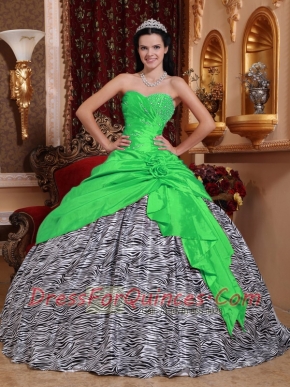 New Styles In Green Ball Gown Sweetheart With Taffeta and Zebra Beading Quinceanera Dress