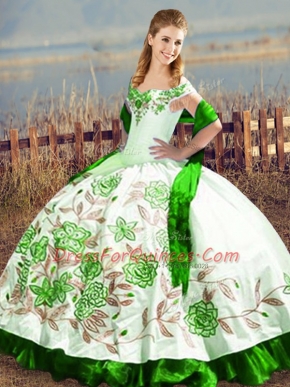 Lovely Green Ball Gowns Embroidery Quinceanera Gowns Lace Up Satin Sleeveless Floor Length