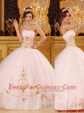 Best White Strapless Quinceanera Dresses with Appliques