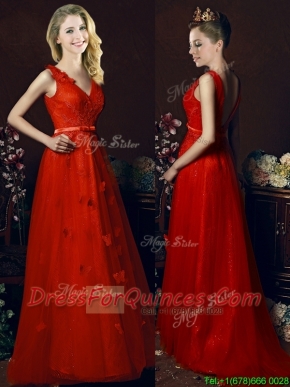 Best V Neck Brush Train Dama Dresses with Belt and Butterfly Appliques