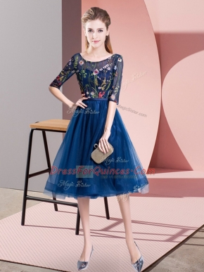 Attractive Half Sleeves Knee Length Embroidery Lace Up Dama Dress with Navy Blue