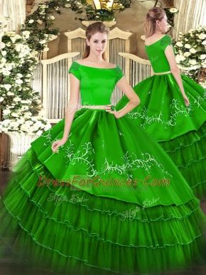 Great Floor Length Green Quinceanera Dresses Off The Shoulder Short Sleeves Zipper