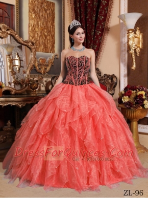 Sweetheart 15th Birthday Dresses with  Organza Embroidery with Beading