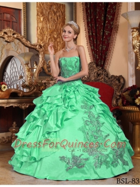 Apple Green Ball Gown Strapless With Taffeta Appliques Classical Quinceanera Dresses