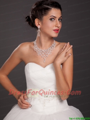 Shimmering Ladies Imitation Pearl Necklace and Earrings Jewelry Set