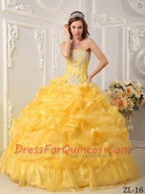 Sweet Yellow Ball Gown Strapless With Floor-length Organza Beading Quinceanera Dress In 2013