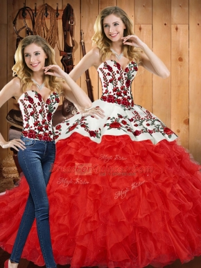 Delicate Sleeveless Tulle Floor Length Lace Up Quince Ball Gowns in Red with Embroidery and Ruffles