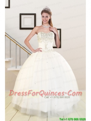 2015 Sweetheart White Elegant Quinceanera Dresses with Beading