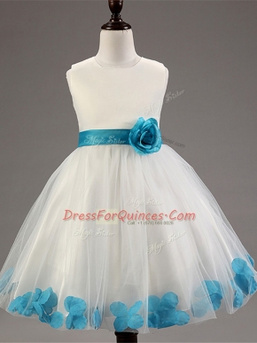 Best Selling White Sleeveless Appliques and Hand Made Flower Knee Length Flower Girl Dresses
