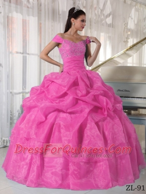 Rose Pink Ball Gown Off The Shoulder 15th Birthday Dresses Taffeta and Organza Beading