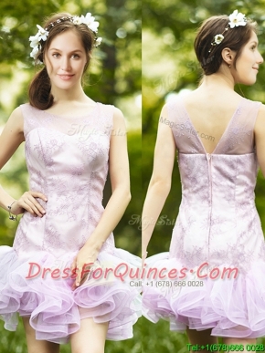 Fashionable Laced and Ruffled Short Dama Dresses in Lavender