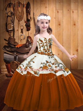 Brown Straps Neckline Embroidery Pageant Gowns For Girls Sleeveless Lace Up