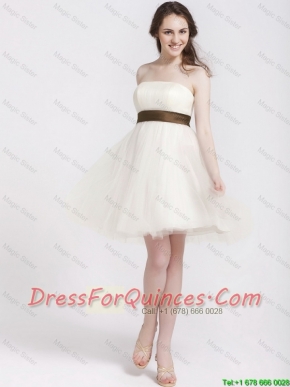 Elegant Strapless Tulle Sashes Prom Gowns in Champagne
