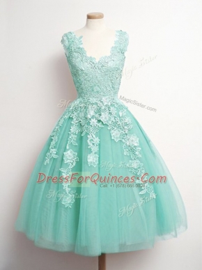 V-neck Sleeveless Tulle Quinceanera Court of Honor Dress Appliques Lace Up