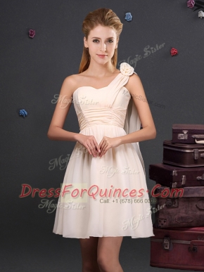 One Shoulder Chiffon Sleeveless Mini Length Dama Dress and Ruching and Hand Made Flower