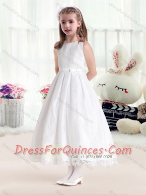 Latest Princess Scoop White Flower Little Girl Dress in Lace
