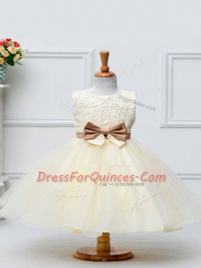 Sleeveless Knee Length Lace and Bowknot Zipper Little Girl Pageant Dress with Champagne