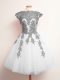 White Sleeveless Mini Length Appliques Lace Up Quinceanera Court Dresses