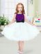 Chic White Organza Zipper Scoop Sleeveless Knee Length Flower Girl Dress Sequins and Hand Made Flower