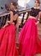 Attractive Satin Scoop Cap Sleeves Backless Lace Prom Gown in Red